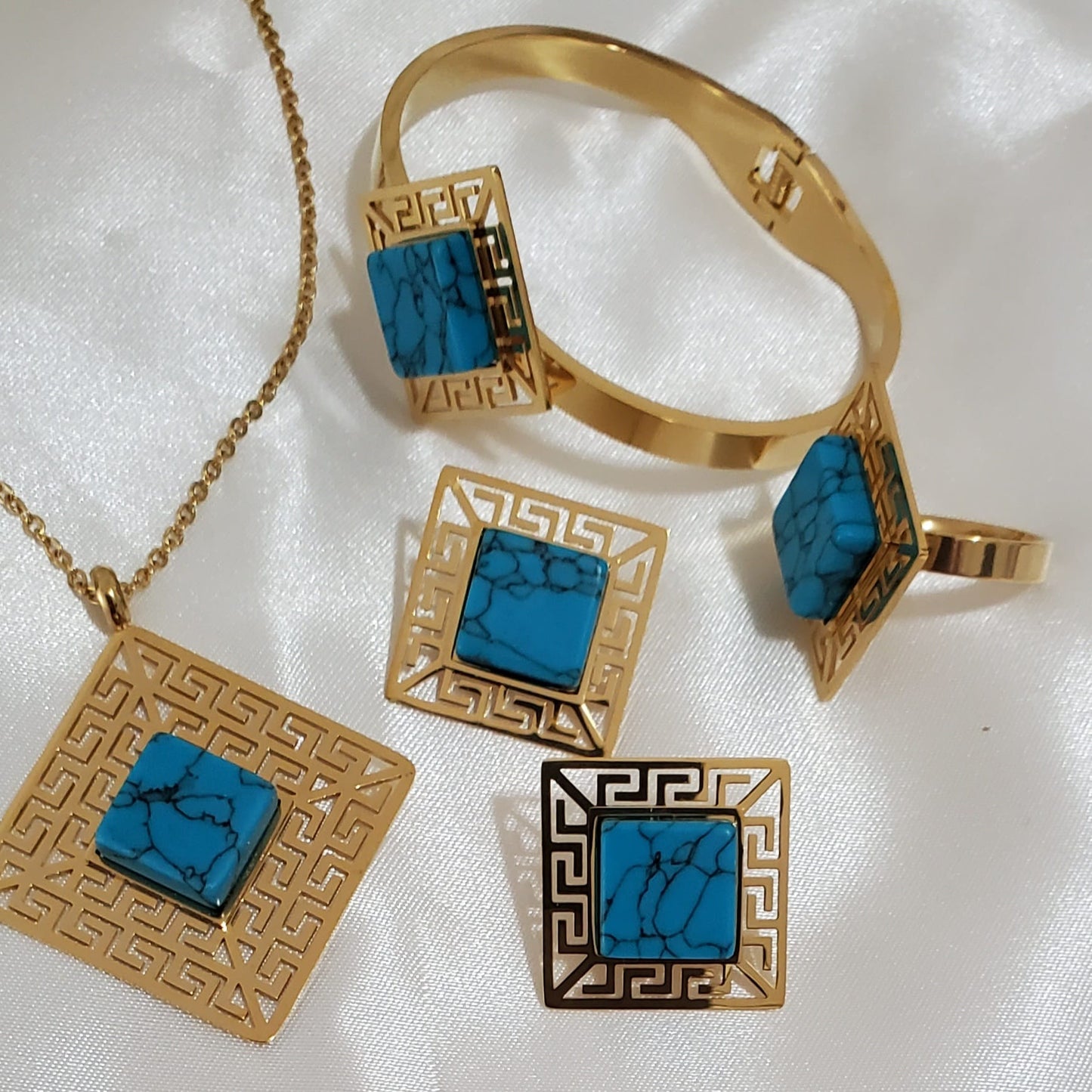 18K Gold Plated Turquoise & Gold Jewelry Set | 4pcs Stainless Steel | Necklace, Earrings, Ring & Bracelet