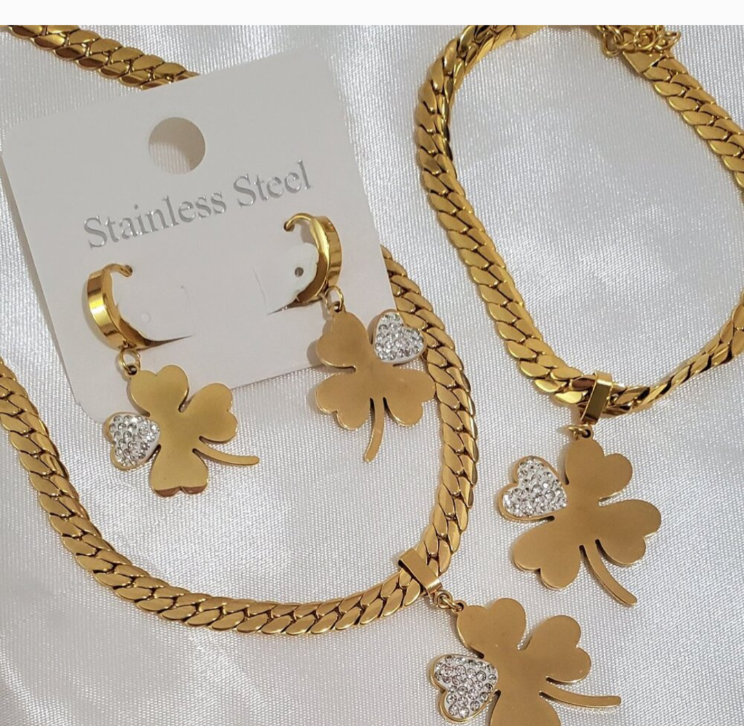 Stainless Steel Gold Electroplated 18K Lucky Clover 4pcs Jewelry Set
