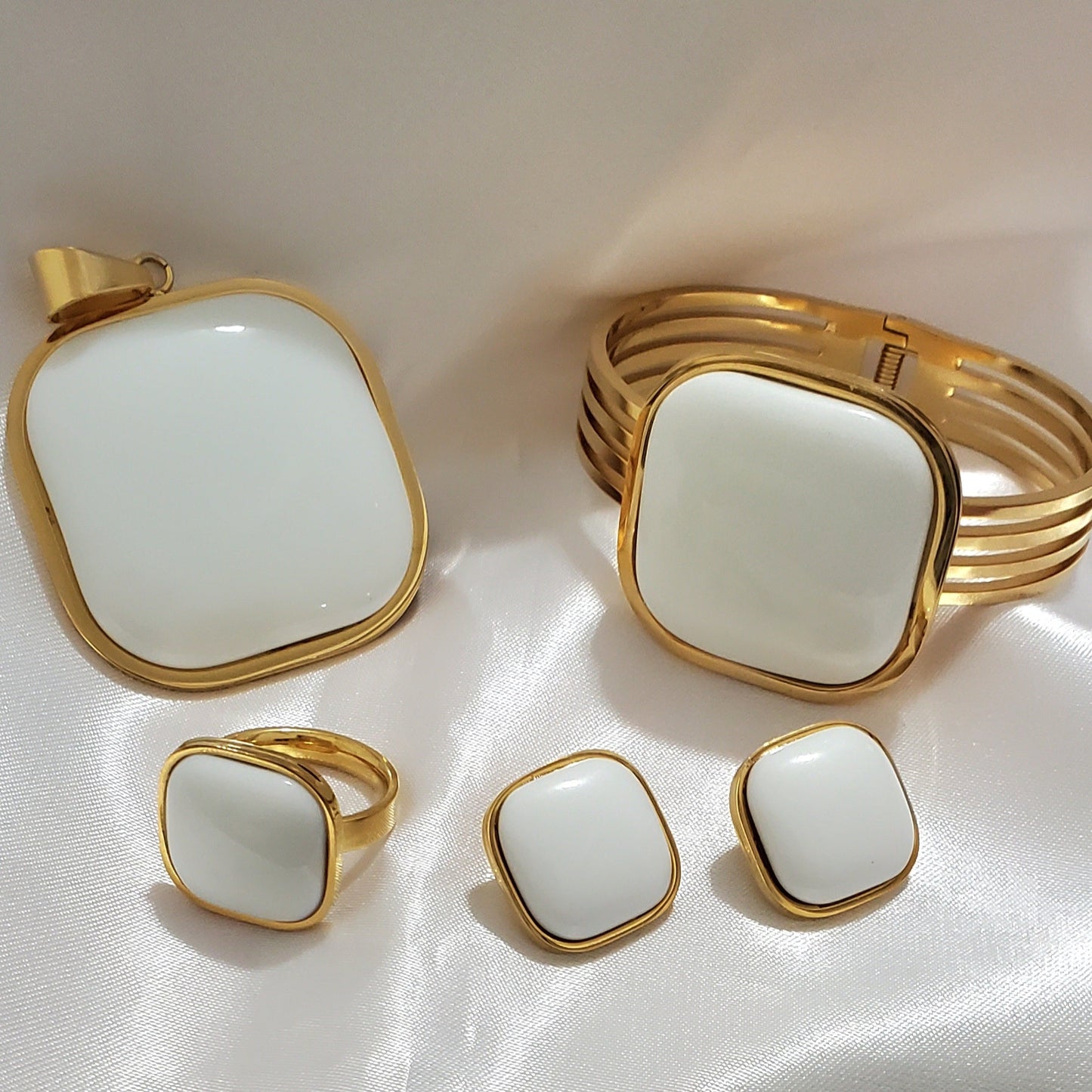18K Gold Plated Stainless Steel Enamel Jewelry Set – Necklace, Bracelet & Ring | Multiple Colors