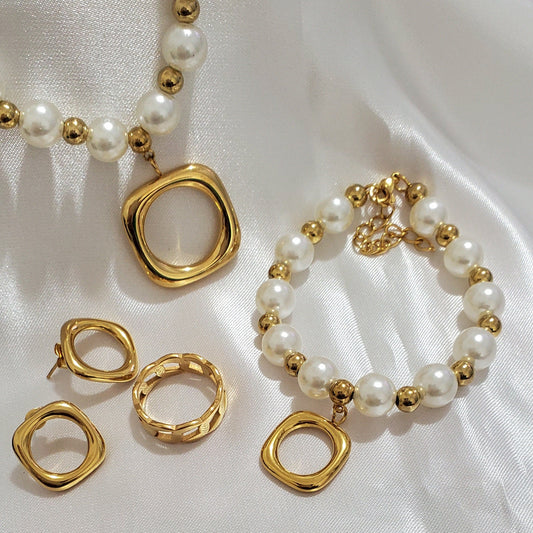 Luxury 4pcs  Gold & White Bead Jewelry