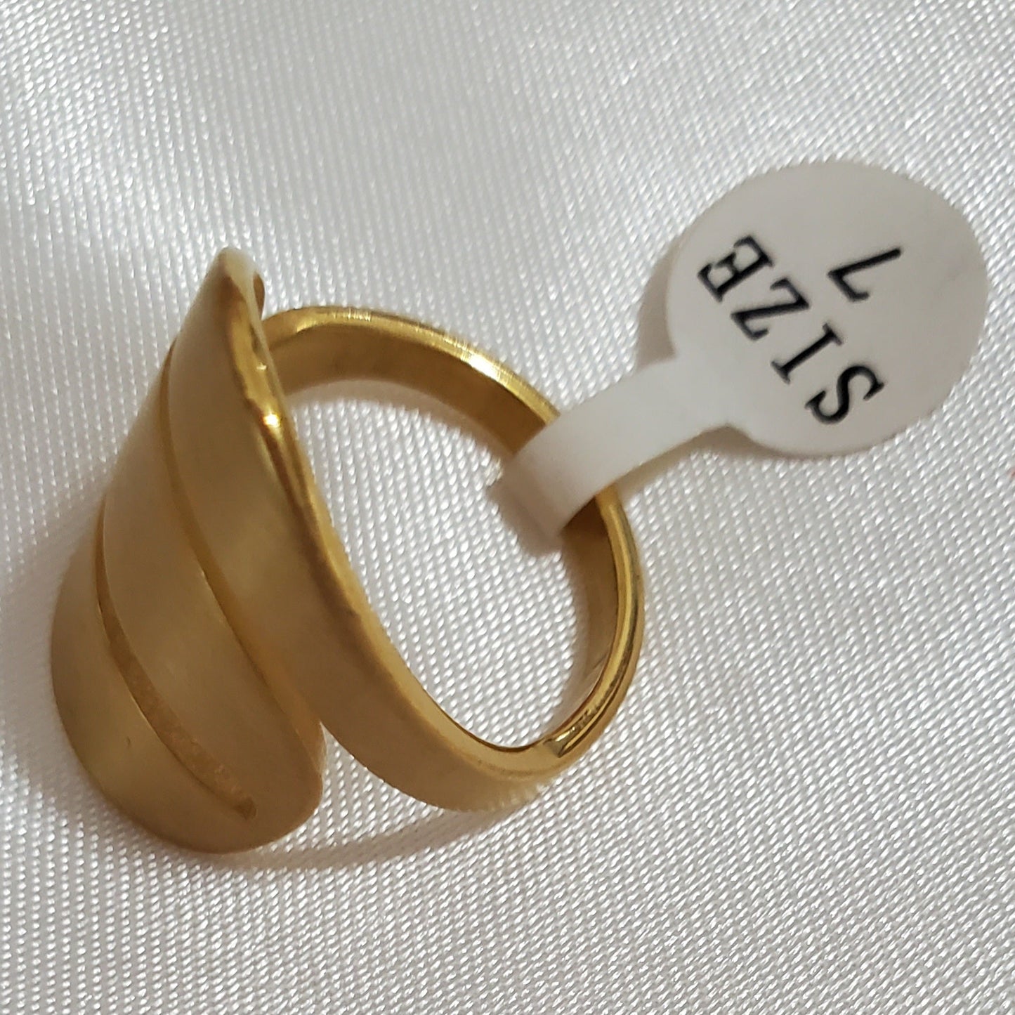316-L Stainless Steel Gold Plated Ring Size 7