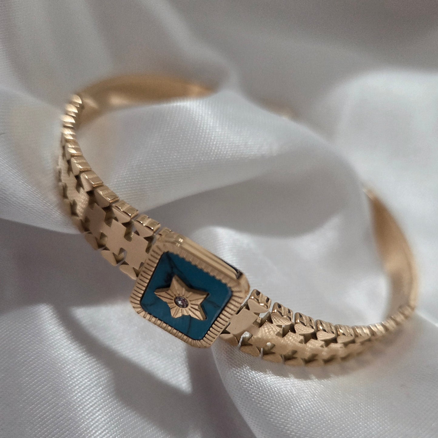 18K Gold Plated Stainless Steel Blue Star Bangle Bracelet