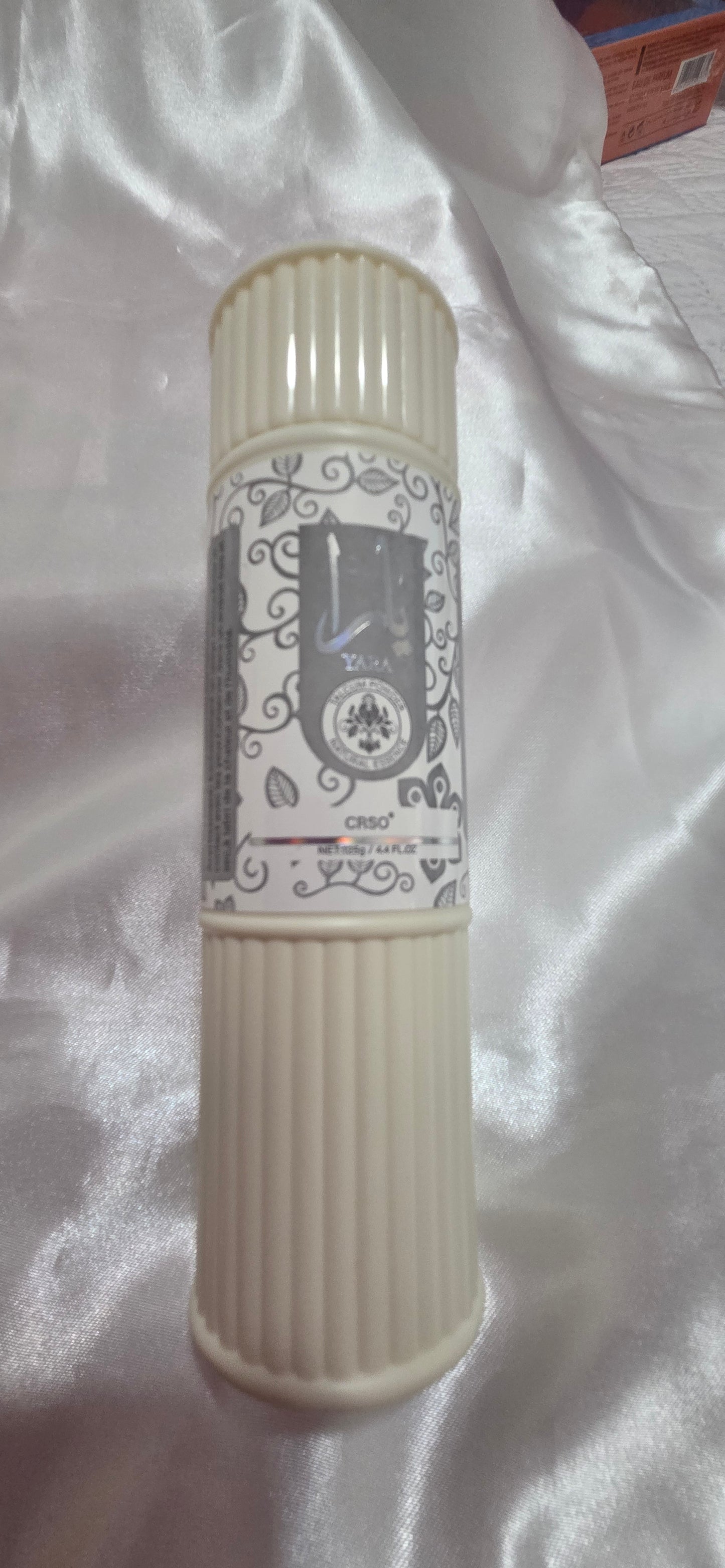 Yara Inspired Talcum powder for body