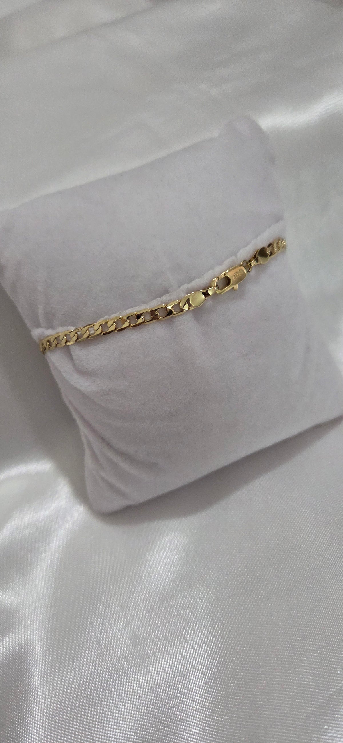 Pulsera Clasica de Eslabones en Oro Laminado
