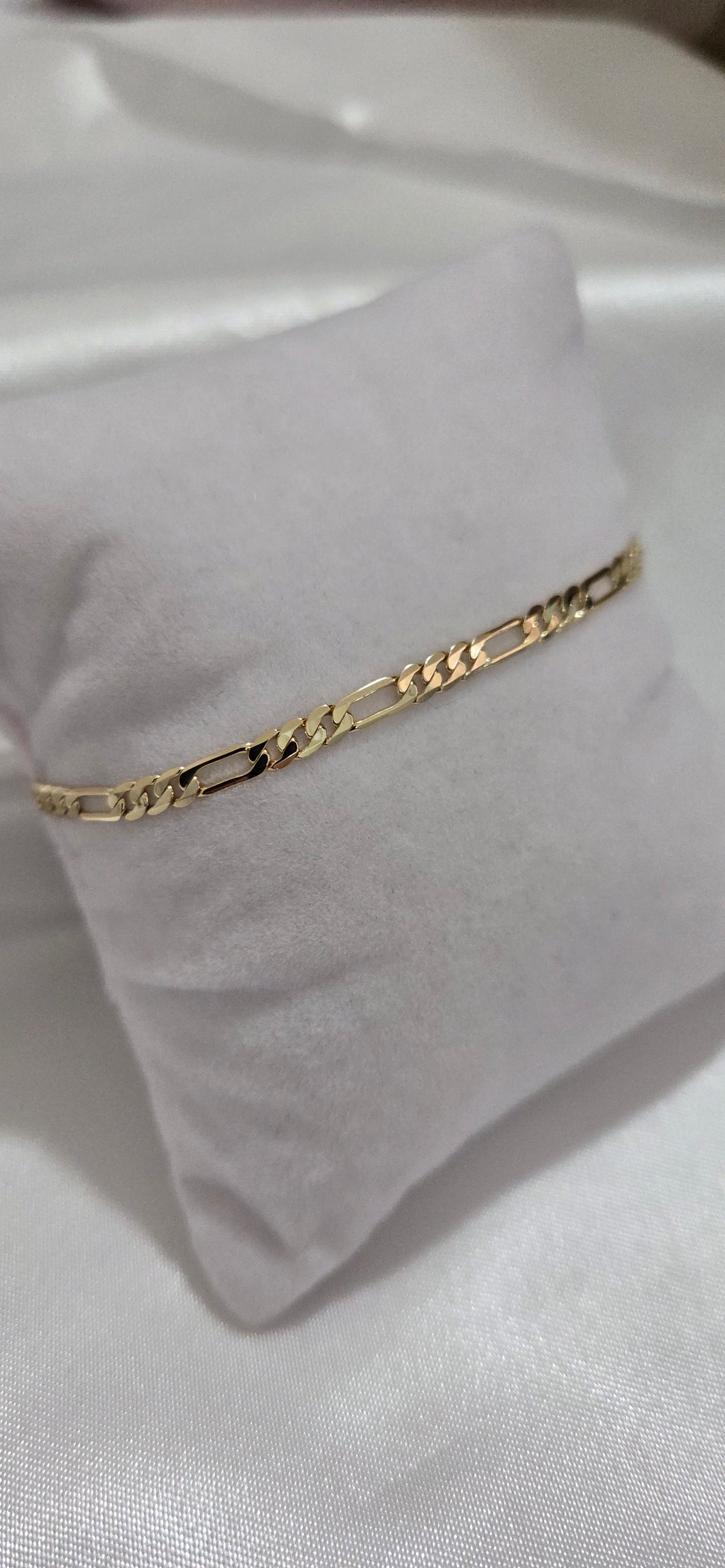 Pulsera Clásica 11 de Eslabones en Oro Laminado