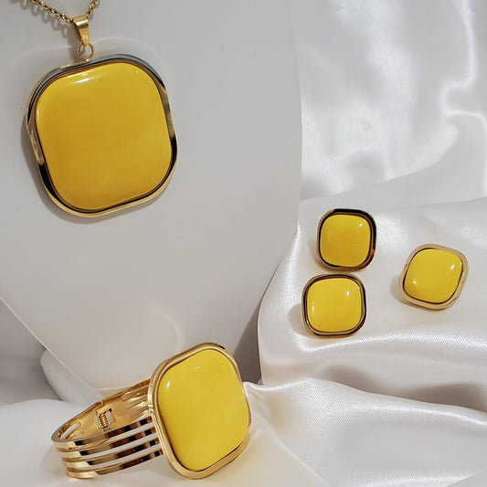 Elegant 4-Piece Enameled Jewelry Set