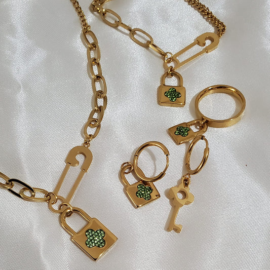 18K Gold Plated Stainless Steel Luxury Lock & Key Jewelry Set – Green Clover Detail (4 pcs)