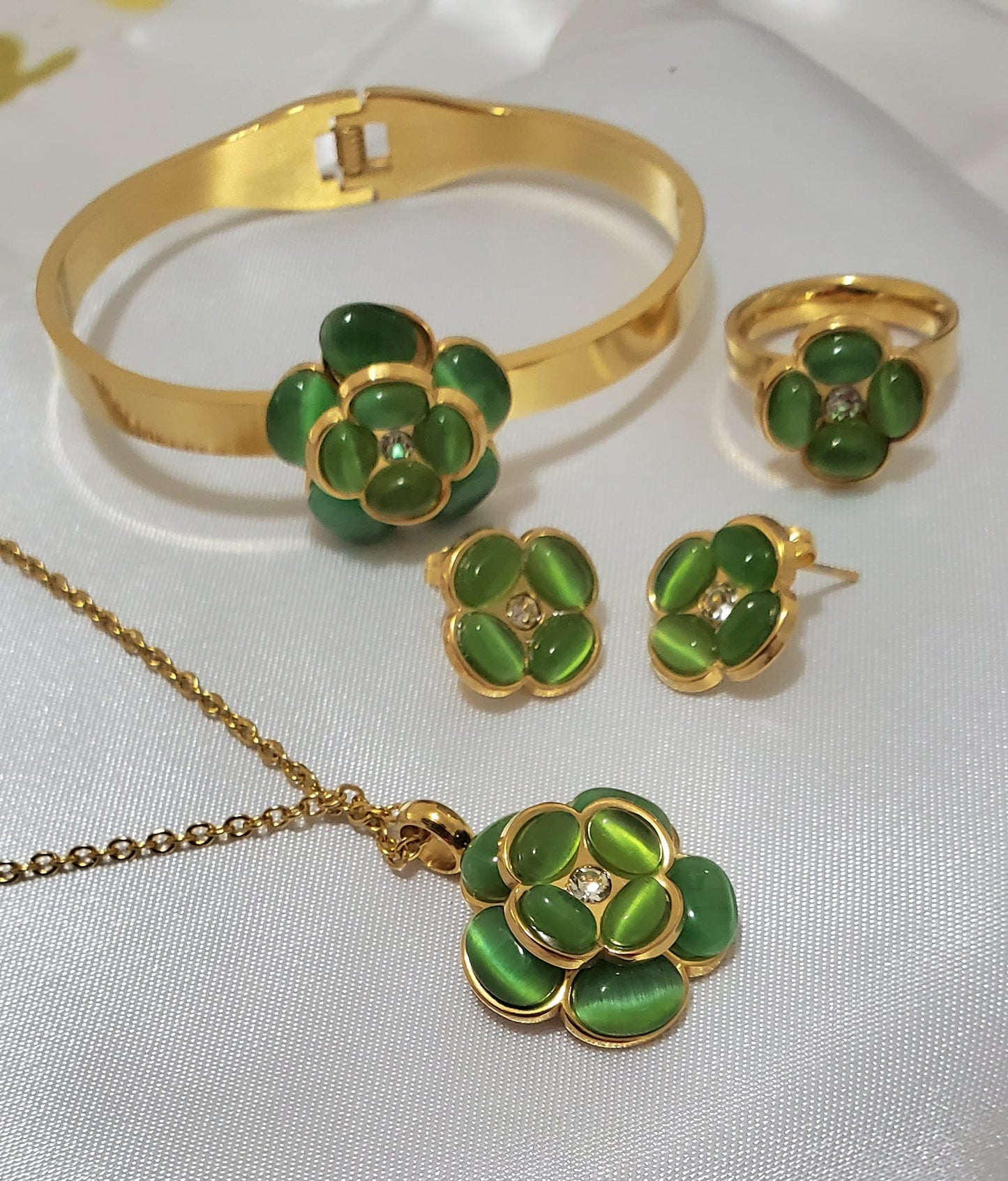 Set de Collares 6pcs Mixtas