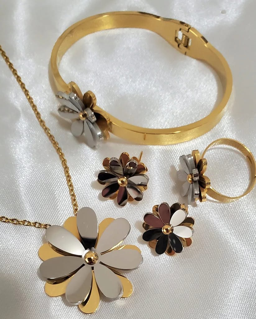 Set de Collares 6pcs Mixtas