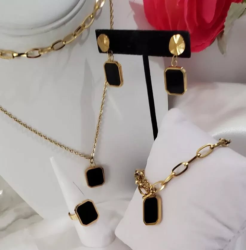 Set de Collares 6pcs Mixtas