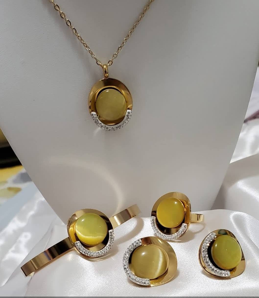 Set de Collares 6pcs Mixtas