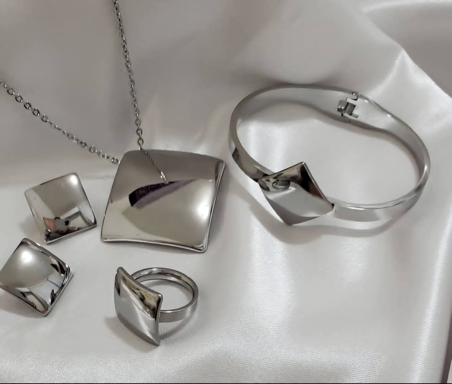 Set de Collares 6pcs Mixtas