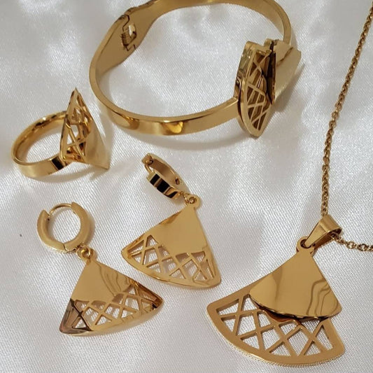 18K Gold Plated Stainless Steel Geometric Jewelry Set – Necklace, Bracelet, Ring & Earrings (4 pcs)