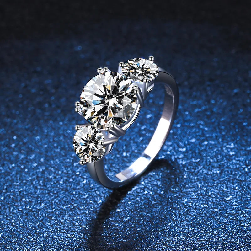 3 ct Classic Three Stone Round Cut Moissanite Engagement Ring