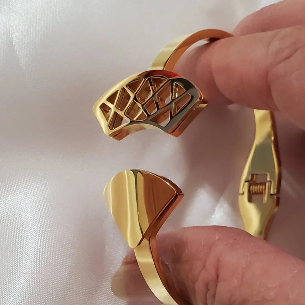 Pulsera Cuff Geométrica en Stainless Steel