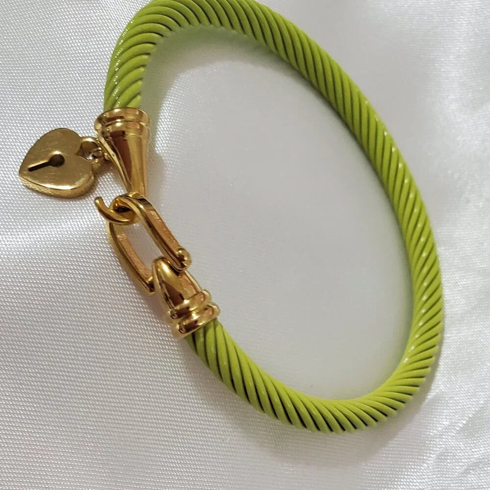 18K Gold Plated Heart Twist Cable Bracelet