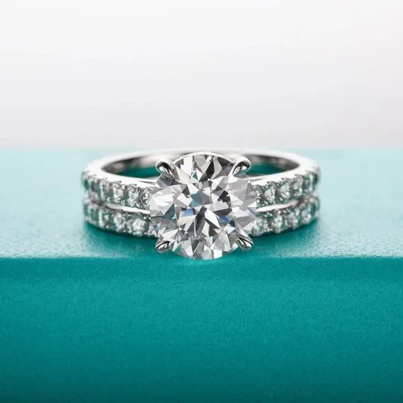 Certified  Moissanite 4.2 Sidestone Bridal Engagement Ring Set