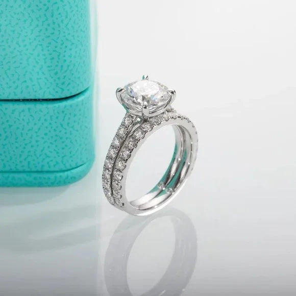Certified  Moissanite 4.2 Sidestone Bridal Engagement Ring Set