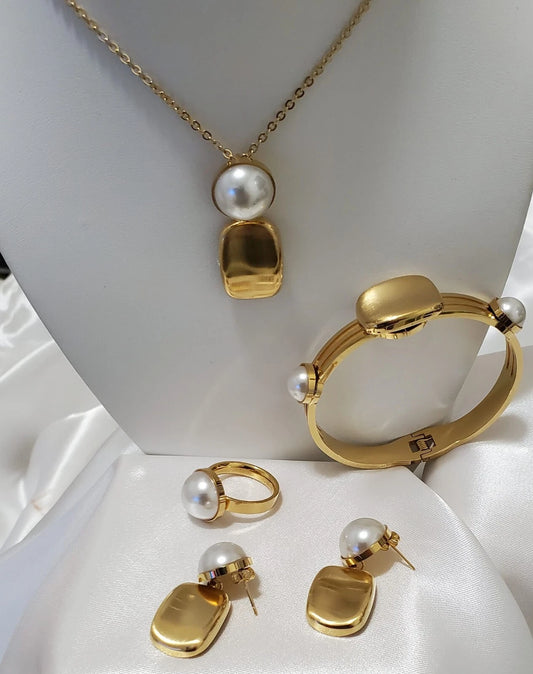 Stainless Steel Pearl Gold Jewelry Set
